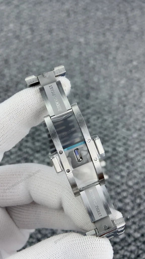 Super Clone Audemars Piguet Royal Oak Chronograph 26331ST Panda Dial Steel 41mm