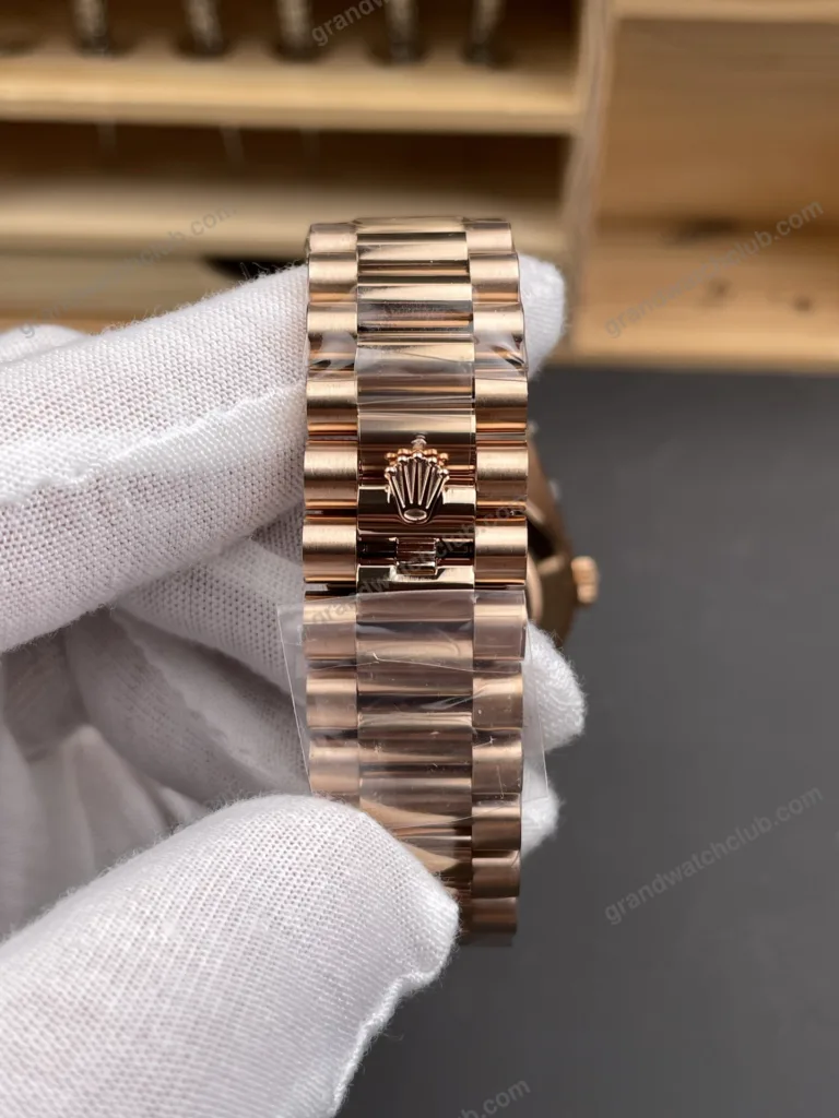 Super Clone Rolex Day-Date White Dial 128235-0070 36 mm – Swiss SuperClone