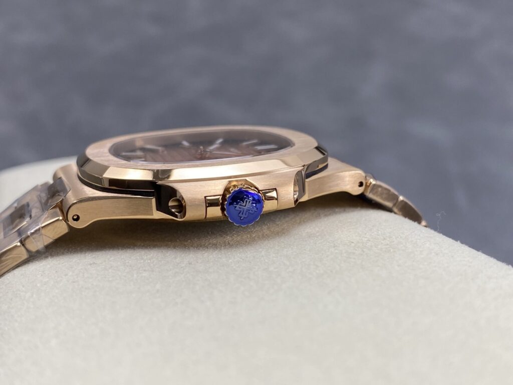 Super Clone Patek Philippe Nautilus 5711/1R-001 40mm Chocolate Dial Rose Gold V3 Update — case and bezel
