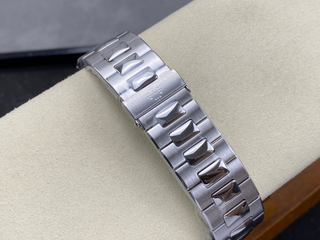 Super Clone Patek Philippe Nautilus 40mm 5711/1A-018 40mm Dial Tifany &CO V3 Update – Swiss SuperClone