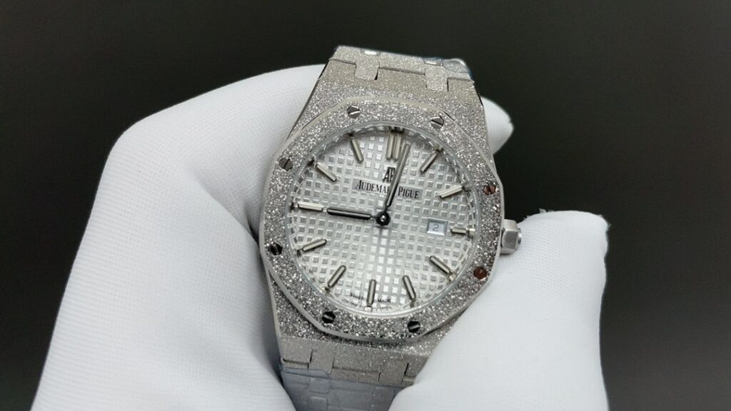 Super Clone Audemars Piguet Royal Oak Frosted Gold 41mm Silver Dial Steel