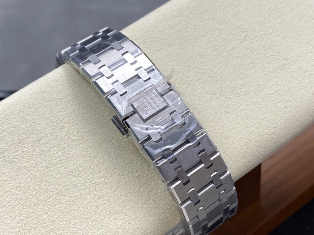 Super Clone Audemars Piguet Royal Oak 15500ST.OO.1220ST.02 41mm Grey Dial