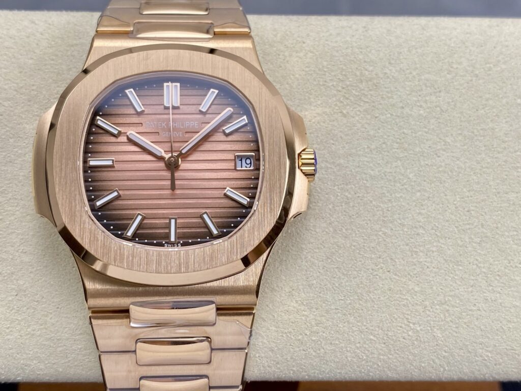 Super Clone Patek Philippe Nautilus 5711/1R-001 40mm Chocolate Dial Rose Gold V3 Update — dial close-up