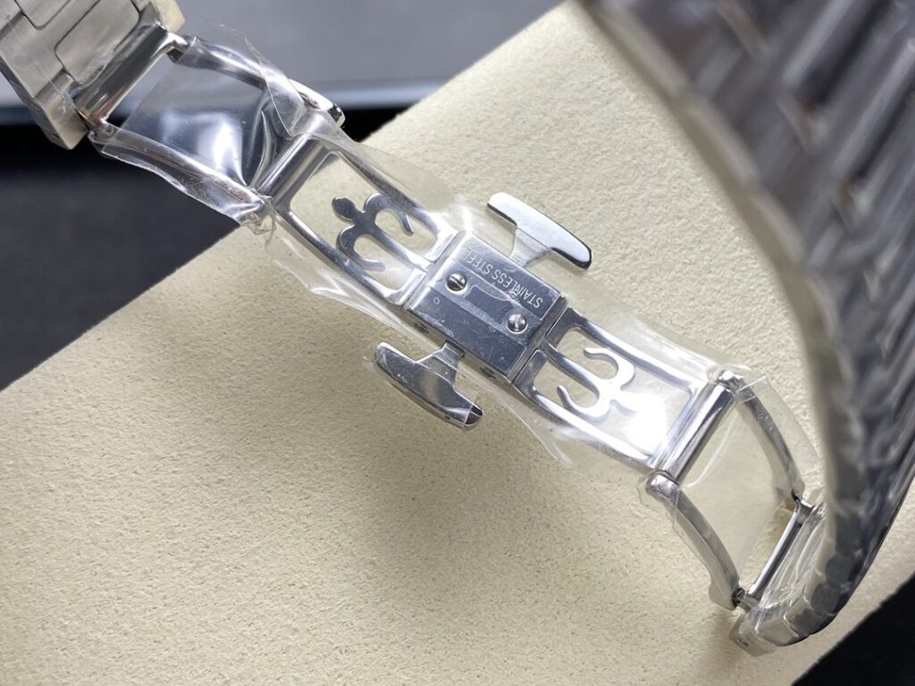 Super Clone Patek Philippe Nautilus 7118/1200A-001 35.2mm Blue Dial Steel – Swiss SuperClone