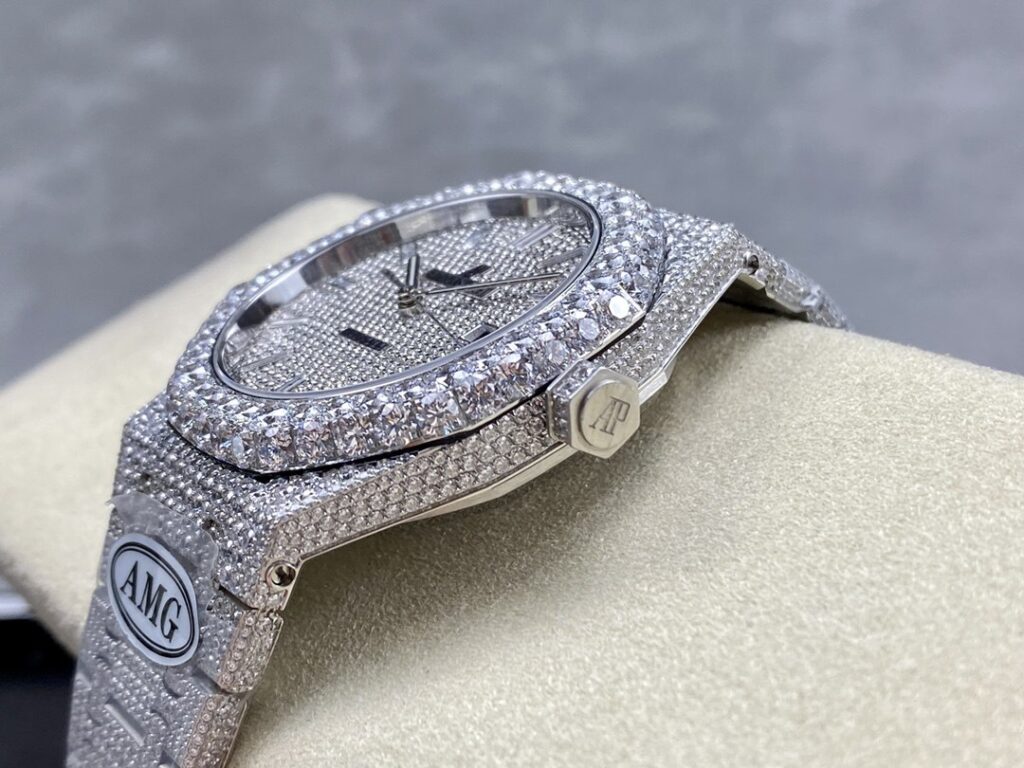 Super Clone Audemars Piguet Royal Oak 15400ST 41mm Full Moissanite Hongkong – Customize Diamod — case and bezel
