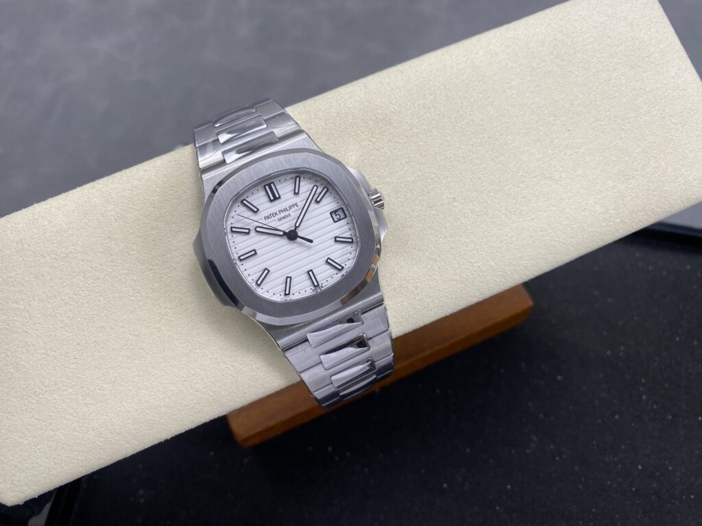 Super Clone Patek Philippe Nautilus 5711A White 40mm — view 12