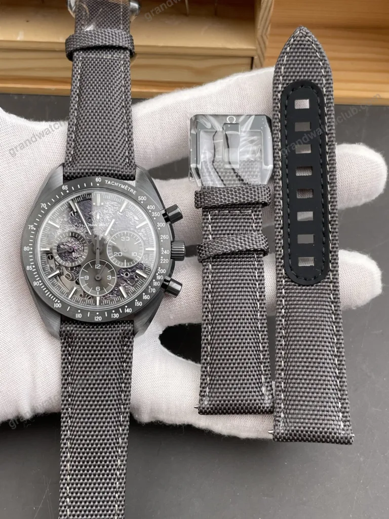 Super Clone Omega Speedmaster 310.92.44.50.06.001 Dark Side of the Moon Watch 44.25mm
