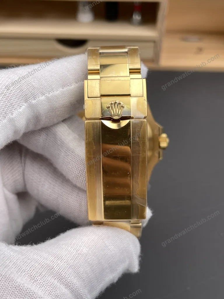 Super Clone Rolex Submariner Blue Dial 116618LB – Swiss SuperClone