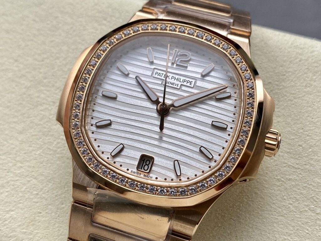 Super Clone Patek Philippe Nautilus 7118/1R-011 32.5mm White Dial Rose Gold — movement / caseback view