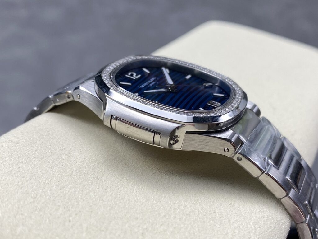 Super Clone Patek Philippe Nautilus 7118/1200A-001 35.2mm Blue Dial Steel – Swiss SuperClone