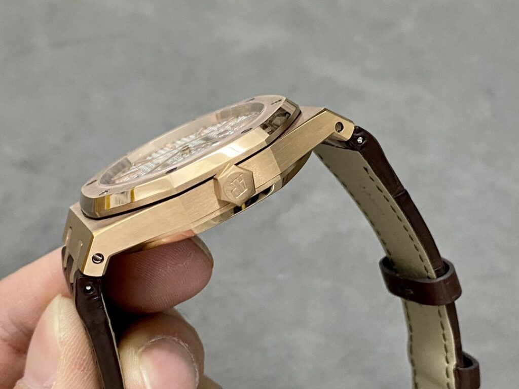 Super Clone Audemars Piguet Royal Oak 15450OR 37mm White Dial Rose Gold — case and bezel