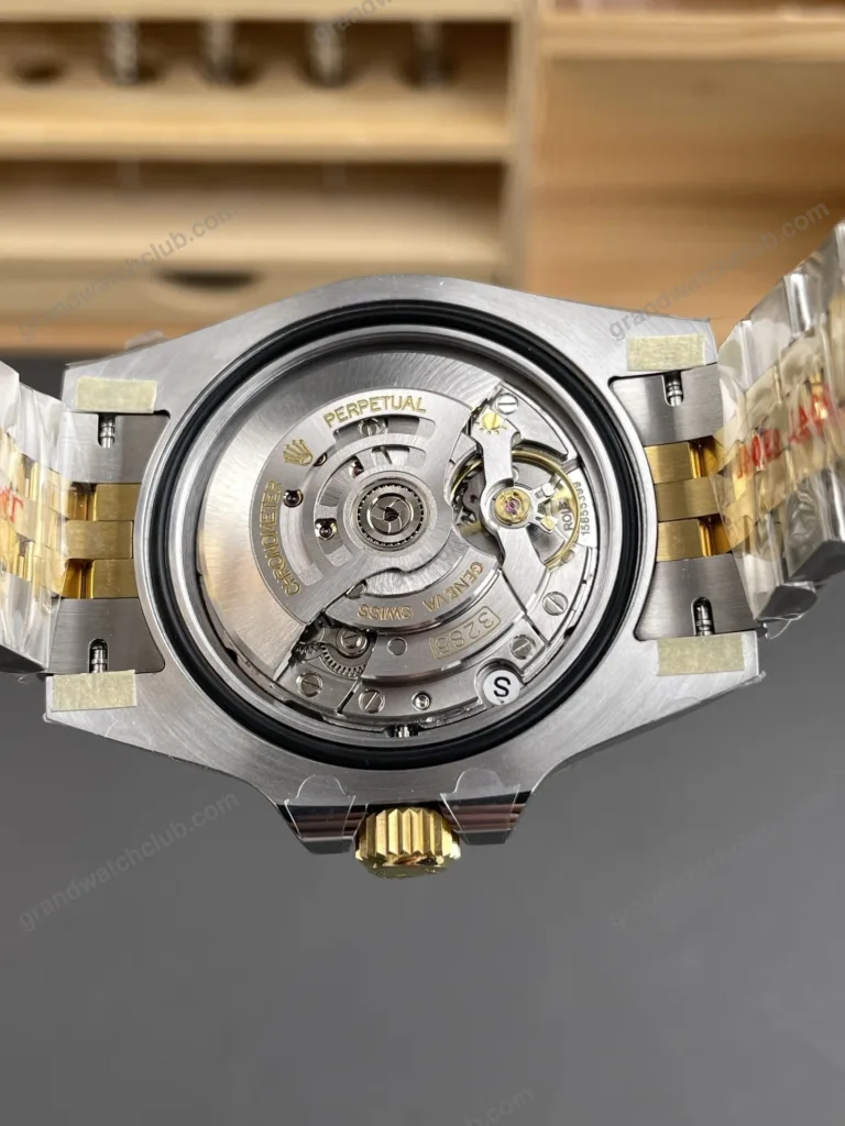 Super Clone Rolex GMT-Master II Black Dial “Zombie” 126713GRNR – Swiss SuperClone