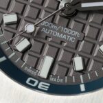 Super Clone Audemars Piguet Royal Oak Offshore Diver 15720ST 42mm Stainless Steel Grey Dial — side profile