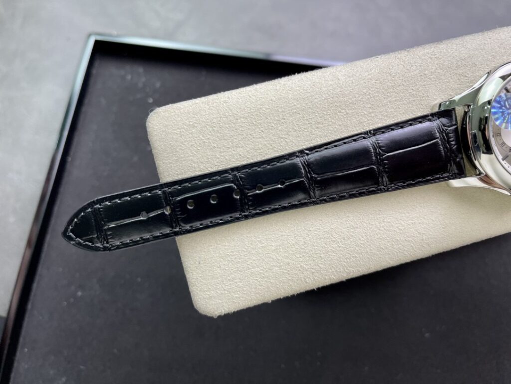Super Clone Patek Philippe Complications 5205G-001 40mm White Dial Steel — clasp and links