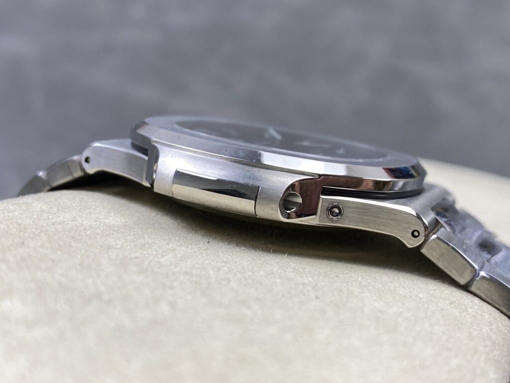 Super Clone Patek Philippe Nautilus 5712/1A-001 Blue Steels – Swiss SuperClone