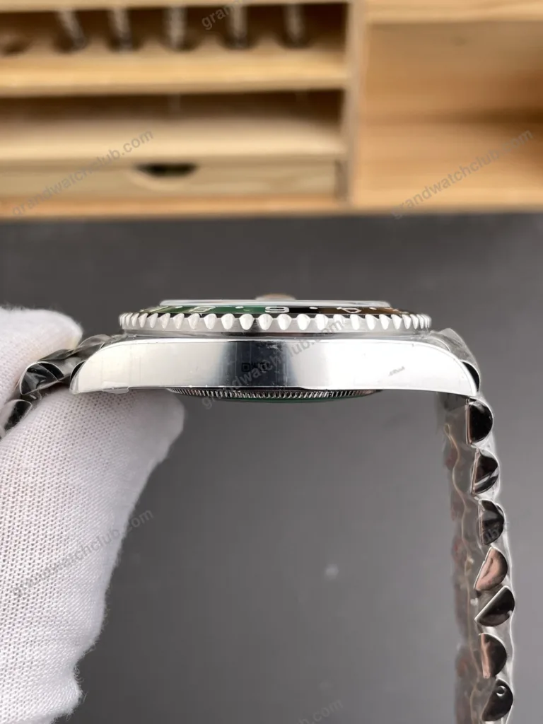 Super Clone Rolex GMT-Master II 126729VTNR Jubilee “Absinthe” – Swiss SuperClone