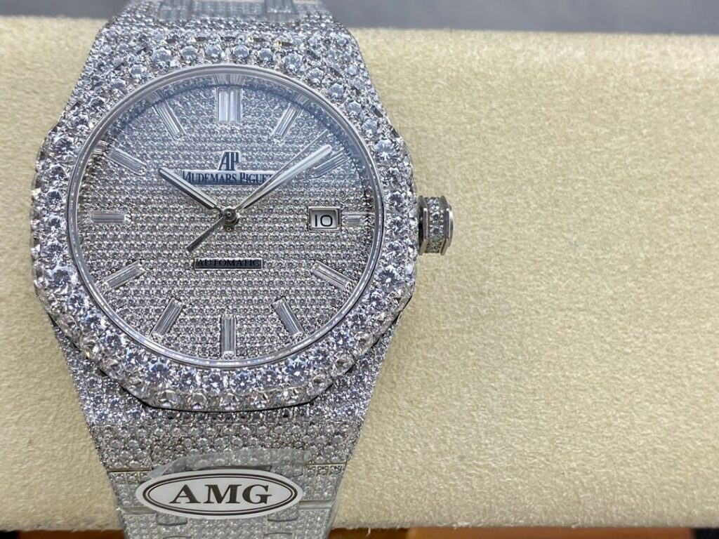 Super Clone Audemars Piguet Royal Oak 15400ST 41mm Full Moissanite Hongkong – Customize Diamod — on leather display