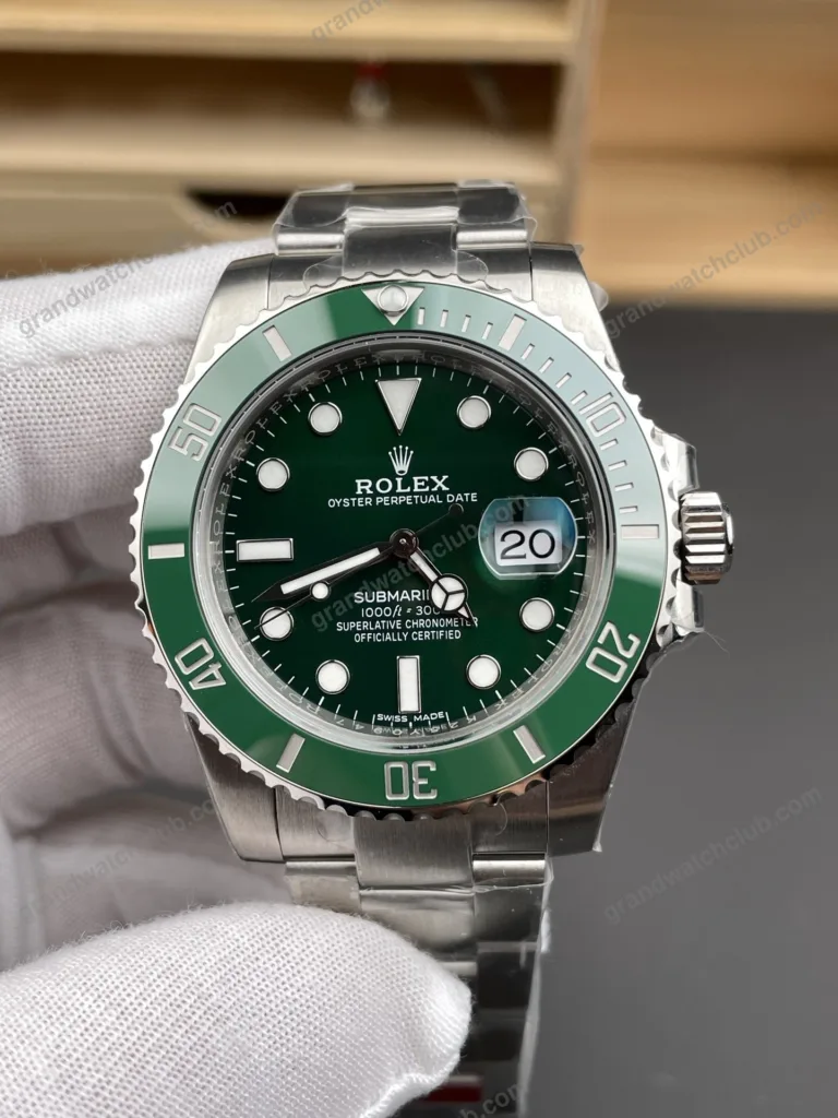 Super Clone Rolex Submariner Green Dial 116610LV “Hulk” – Swiss SuperClone
