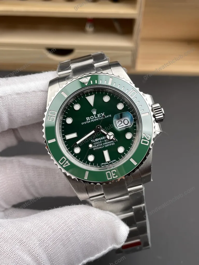 Super Clone Rolex Submariner Green Dial 116610LV “Hulk” – Swiss SuperClone