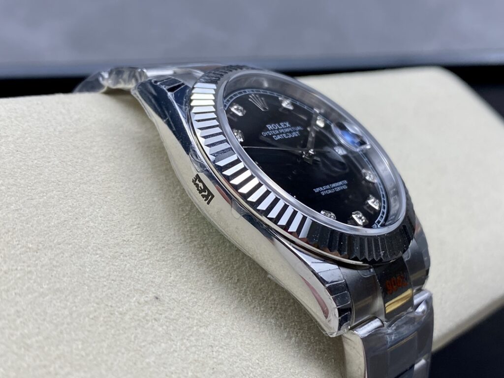 Super Clone Rolex Datejust Black Diamond Dial 126334-0011 41 mm — bracelet detail