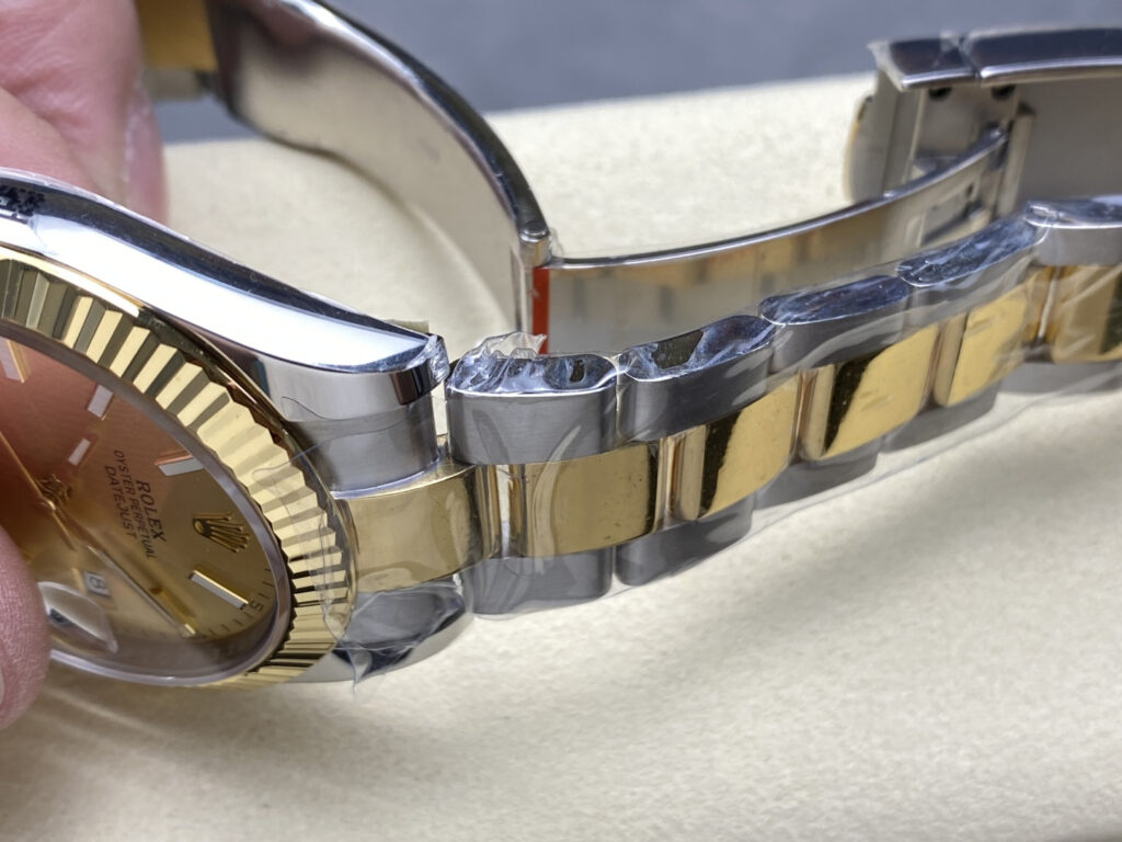 Super Clone Rolex Datejust Champagne Dial 126333-0009 41 mm — view 10