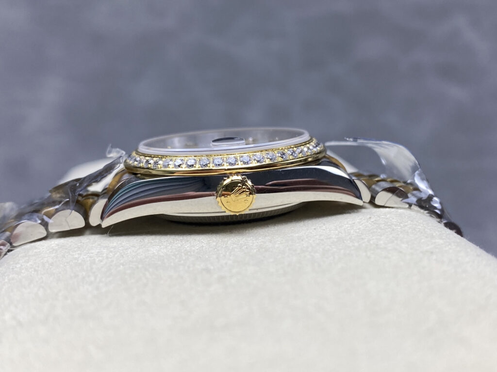 Super Clone Rolex Datejust Gold Dial SRL40 36 mm — case and bezel