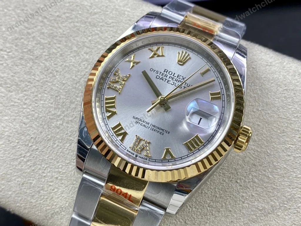 Super Clone Rolex Datejust Silver Roman Diamond Dial 126233-0032 36 mm — case and bezel