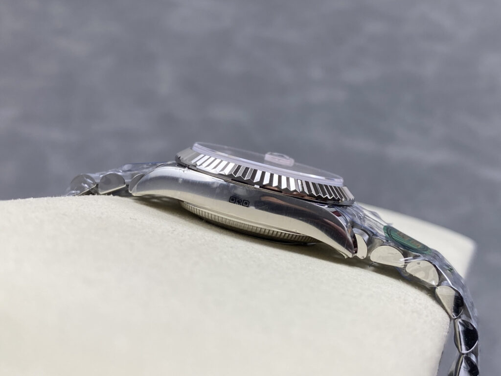 Super Clone Rolex Datejust Slate Dial 126334-0014 41 mm — side profile