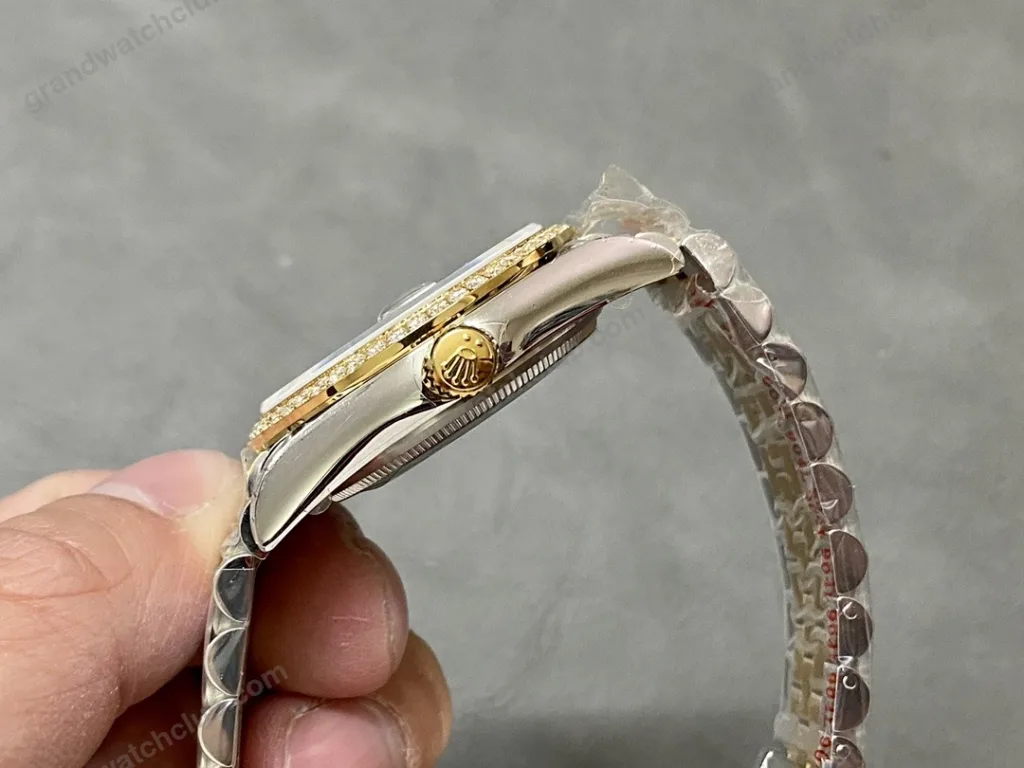 Super Clone Rolex Datejust Slate Diamond Dial 126283RBR-0011 36 mm — bracelet detail