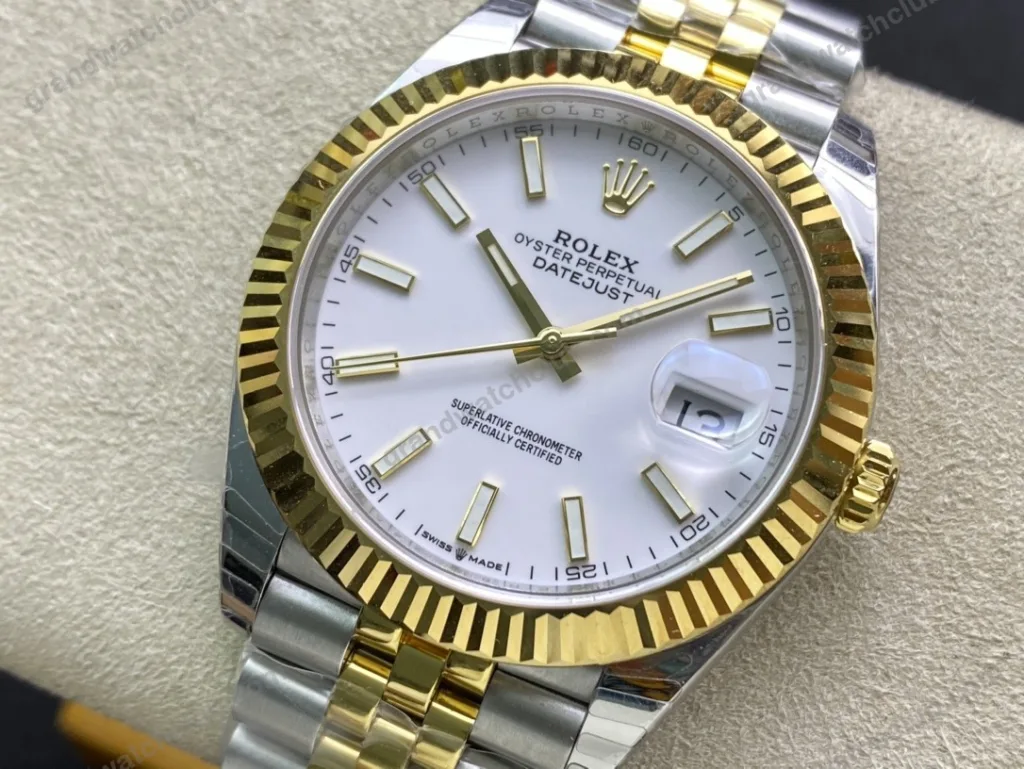 Super Clone Rolex Datejust White Dial 126333-0016 41 mm — case and bezel