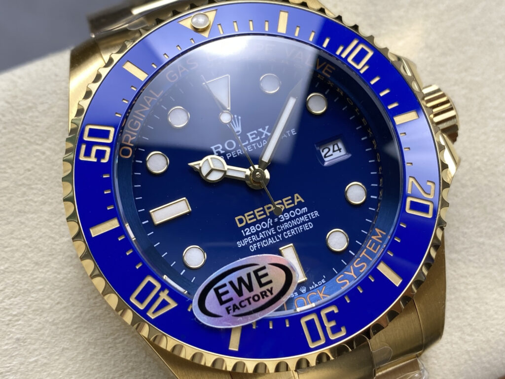 Super Clone Rolex Deepsea Sea-Dweller 136668LB 2024 — clasp and links