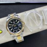 Super Clone Rolex Sky-Dweller Bright black Dial 336933 Oyster — side profile