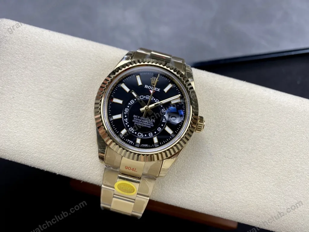 Super Clone Rolex Sky-Dweller Bright black Dial 336938 — case and bezel