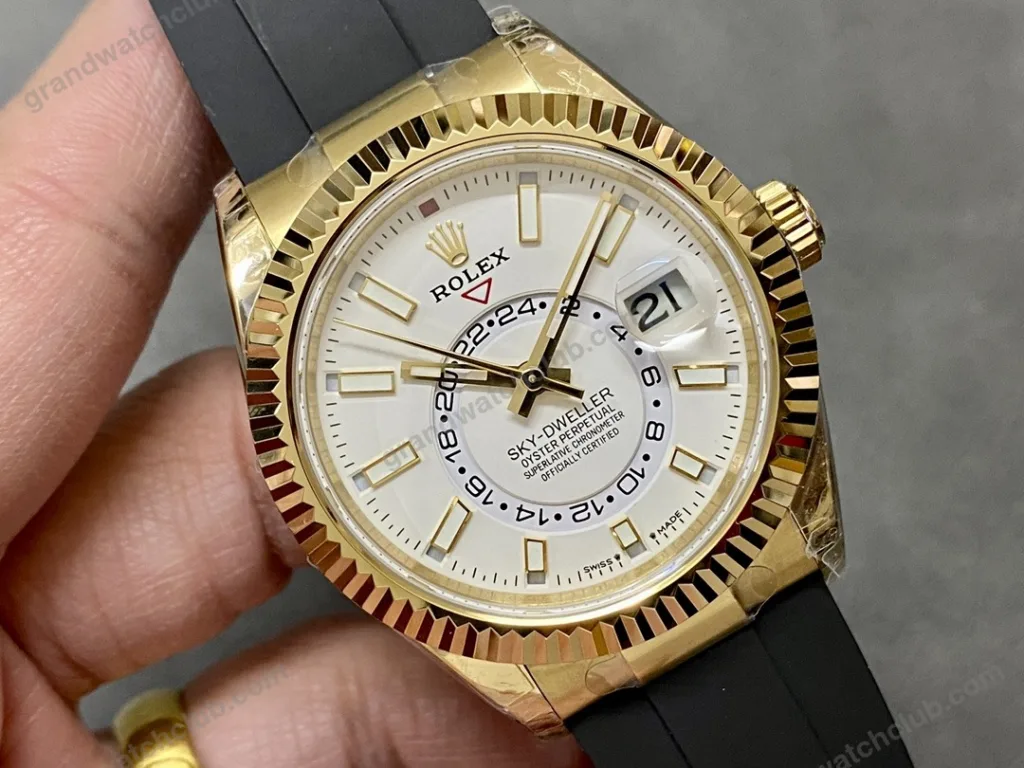 Super Clone Rolex Sky-Dweller White Dial 326238 — case and bezel
