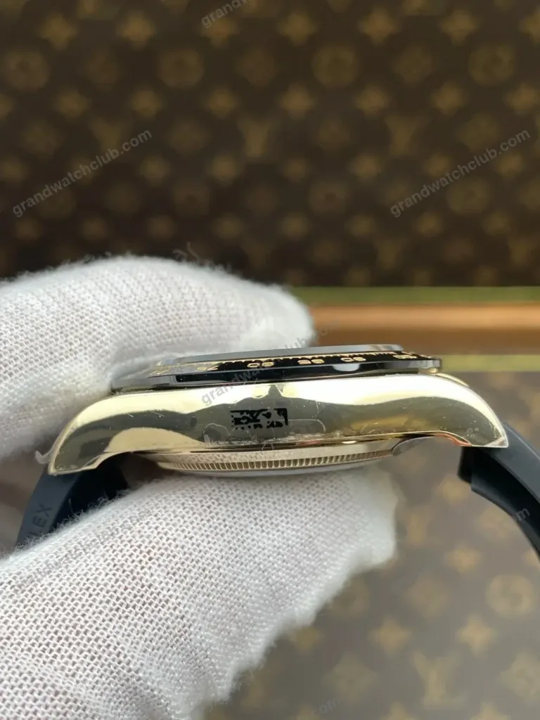 Super Clone Rolex Cosmograph Daytona Bright Black Golden Diamond Dial 126518LN – Swiss SuperClone - photo 3