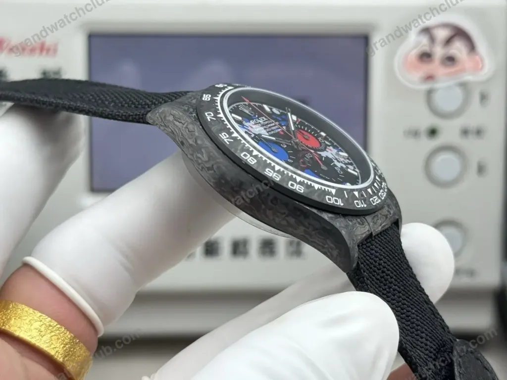 Super Clone Rolex Cosmograph Daytona DIW Carbon Graffiti Red Blue 116500LN – Swiss SuperClone - photo 4