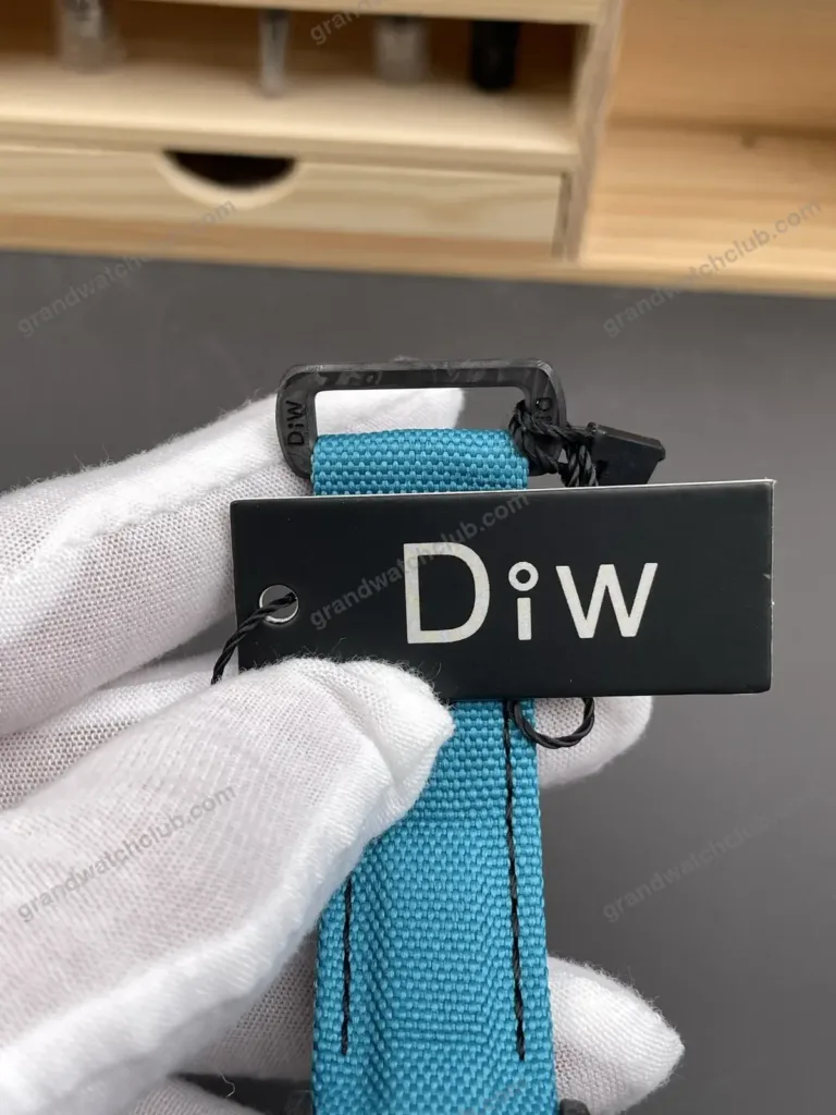 Super Clone Rolex Cosmograph Daytona DIW Turquoise Arabic Carbon 116500LN – Swiss SuperClone - photo 3