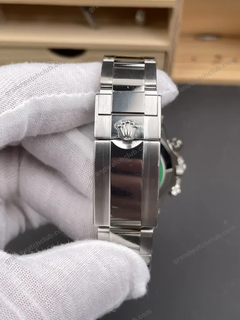Super Clone Rolex Cosmograph Daytona Ruby Sapphire Bezel Black Dial 116520 – Swiss SuperClone - photo 3