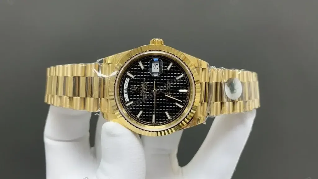 Super Clone Rolex Day-Date 40 Black Motif Dial Diamond Bezel 228348RBR President – Swiss SuperClone - photo 5