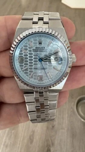Customer photo from Emanuel Cassar